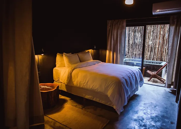 Aroma & Club Hotel